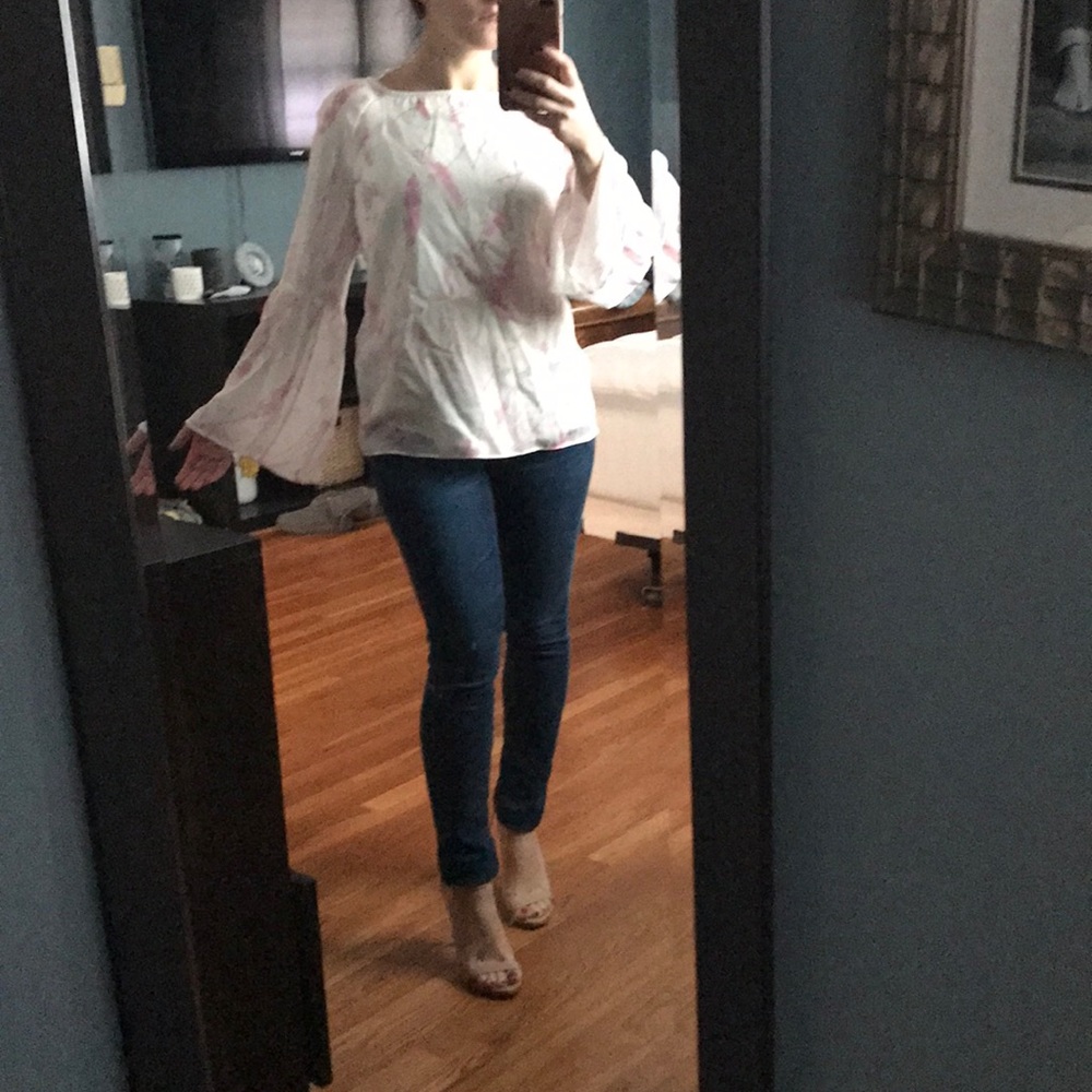 Banana Republic floral bell sleeve blouse NWT